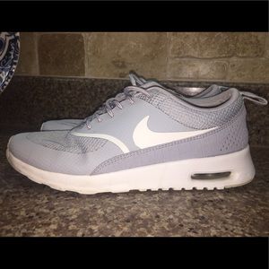Nike running shoes 7.5